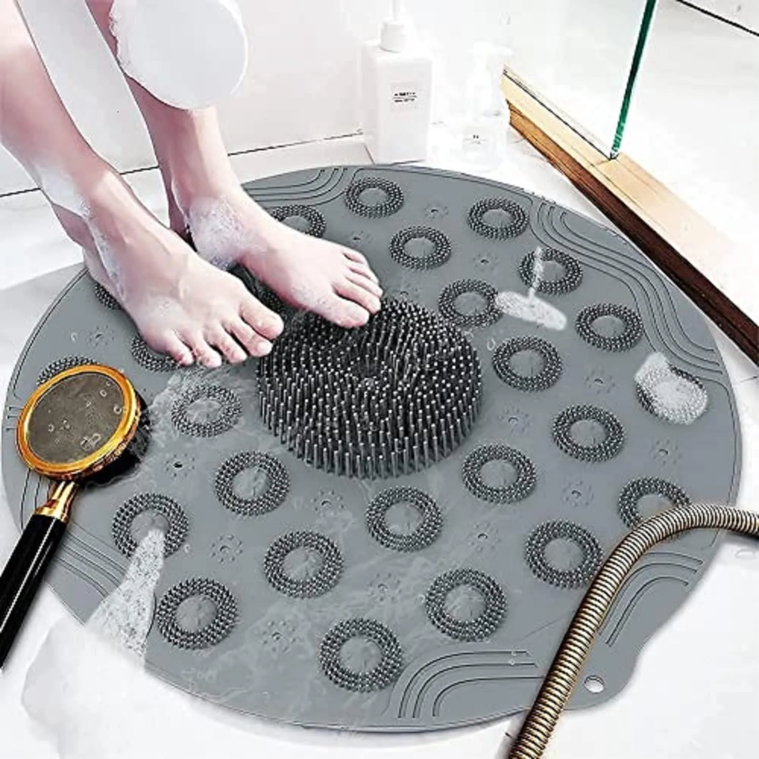 (Buy 1 Get 1 Free) Round Shape Non-Slip Bath Mat (36 CMS Diameter)