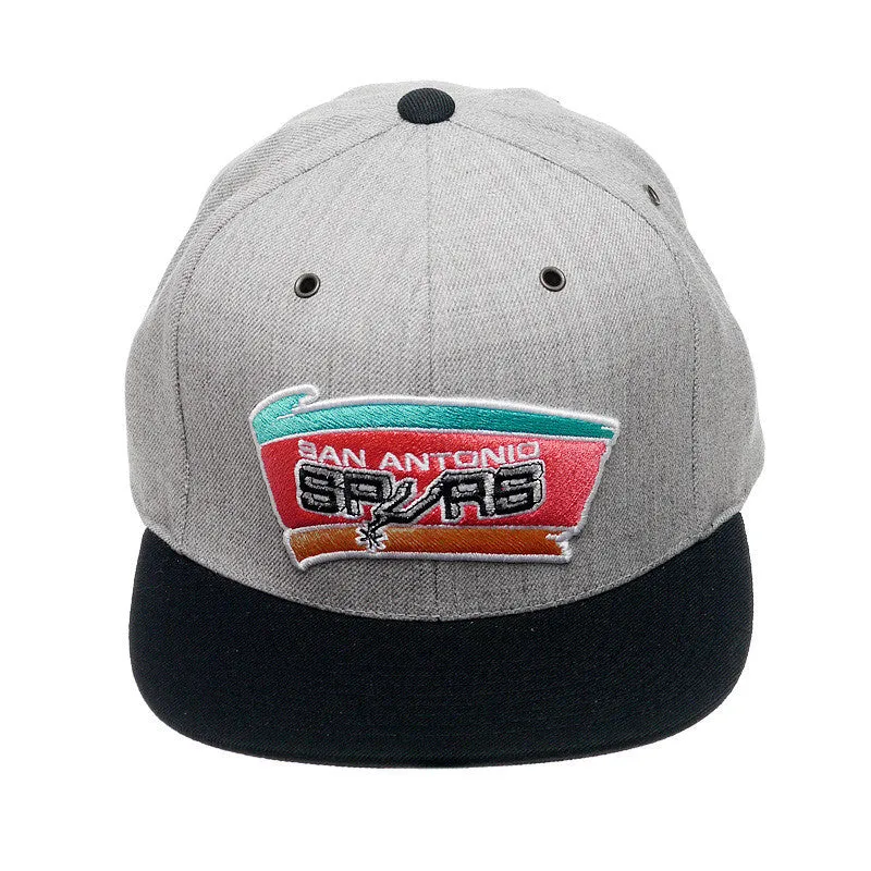 Mitchell & Ness NBA San Antonio Spurs Hardwood Classic Strapback