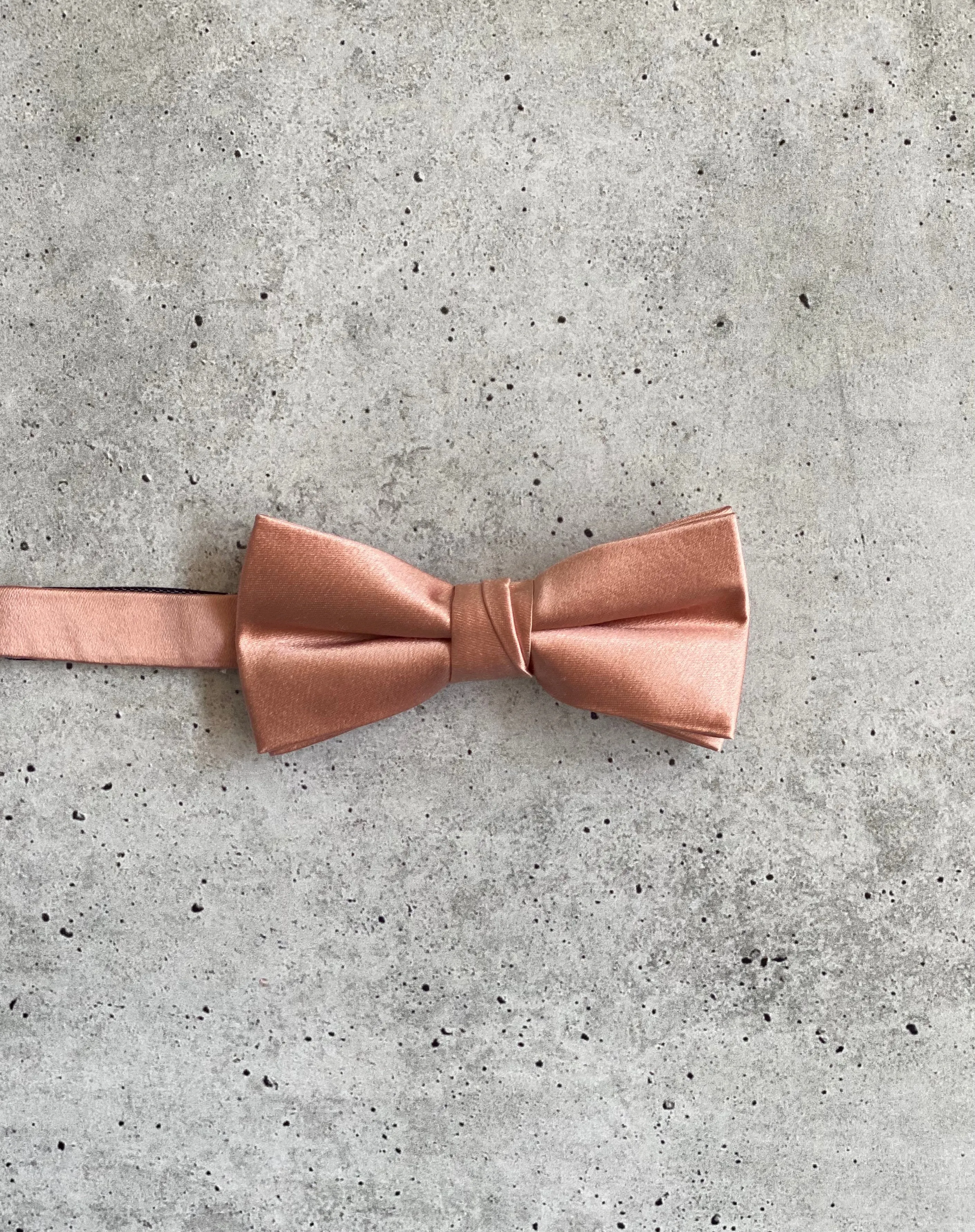 Rose Quartz Silk Pre Tied Bow Tie