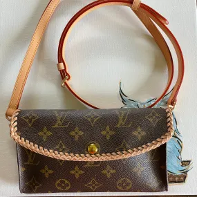 The Junco - Vintage Monogram in Vachetta Crossbody Bag