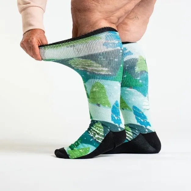 Winter Wonderland Non-Binding Diabetic Socks